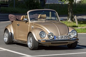 Oldtimer Volkswagen VW Beetle Cabriolet, convertible, restored, refined, number plate changed, car