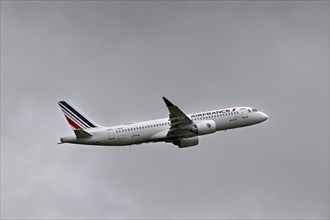 Aircraft Air France, Airbus A220-300, F-HZUH