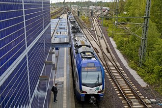 Elevated view of Hanover-Nordstadt railway station with S-Bahn, Hanover, Lower Saxony, Germany,