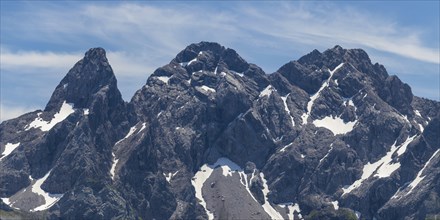 Mountain panorama, Trettachspitze, 2595m, Maedelegabel, 2645m, and Hochfrottspitze, 2649m, Allgaeu
