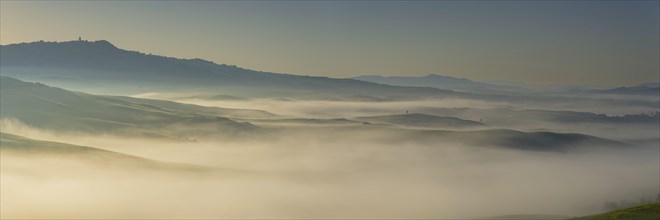 Landscape at sunrise around Volterra, Province of Pisa, Tuscany, Italy, Europe