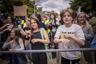 Berlin, 31.05.2024. Climate strike by Fridays For Future with over 13, 000 mostly young people in