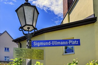 Lantern with street name sign, named after a Nazi victim, Sjgmund-Ullmann-Platz, Kempten, Allgaeu,