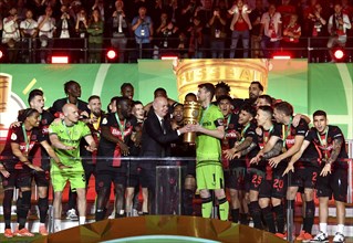 Cheers, joy, victory celebration, honours, award ceremony of the cup winner Bayer 04 Leverkusen,