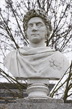 Grand Duke Carl von Mecklenburg Strelitz, statue, palace garden, Neustrelitz,