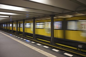 Arriving underground line U2, motion effect, stop, platform, Theodor-Heuss-Platz station, Berlin,