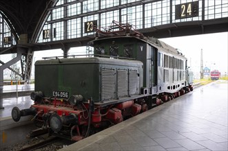Class E94 electric locomotive, Deutsche Reichsbahn DR, also German Crocodile, museum track 24 with