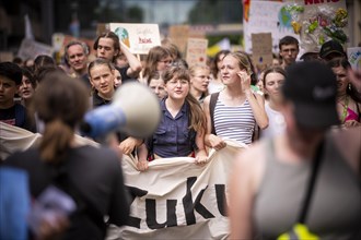 Berlin, 31.05.2024. Climate strike by Fridays For Future with over 13, 000 mostly young people in