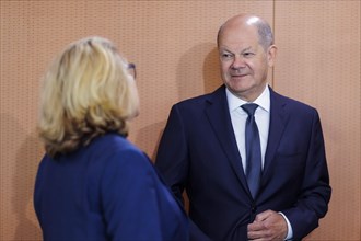Svenja Schulze (SPD), Federal Minister for Economic Cooperation and Development, and Olaf Scholz