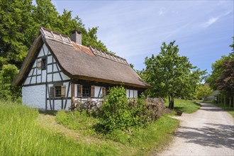 Traditionally built, old day labourer's house, late 18th century, original location: Delkhofen on