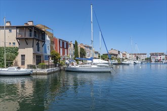 Townscape at the Colourful Houses, Maisons de colorees, Port Grimaud, Var, Provence-Alpes-Cote d