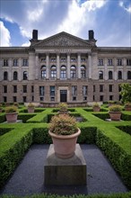 Garden and building with main portal Bundesrat, Berlin, Germany, Europe