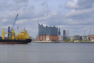View over the harbour of Hamburg, behind the Elbe Philharmonic Hall, Panorama, Hanseatic City of
