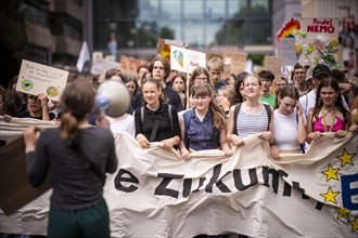 Berlin, 31.05.2024. Climate strike by Fridays For Future with over 13, 000 mostly young people in