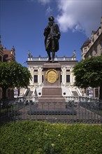 Statue, Monument to Johann Wolfgang von Goethe, Goethe monument, in front of the old stock