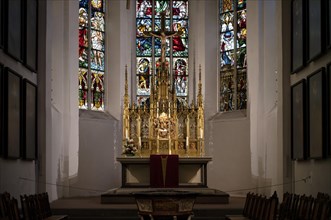 2016 repatriated neo-Gothic Jesus altar, painting by superintendents, St Thomas' Church, Leipzig,