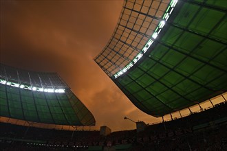 Grandstand roof, thunderstorm, thunderstorm atmosphere, dark clouds, threatening, 81st DFB Cup
