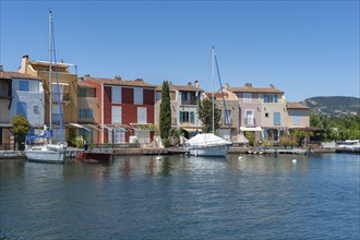 Townscape at the Colourful Houses, Maisons de colorees, Port Grimaud, Var, Provence-Alpes-Cote d