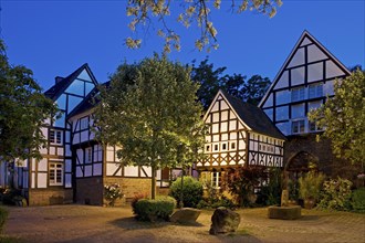 Five-gabled corner, architectural monument in the evening, half-timbered houses in the Freiheit Alt