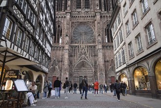 Cathedral, Rue Merciere, Strasbourg, Departement Bas-Rhin, Alsace, France, Europe