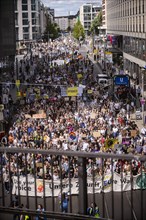 Berlin, 31.05.2024. Climate strike by Fridays For Future with over 13, 000 mostly young people in