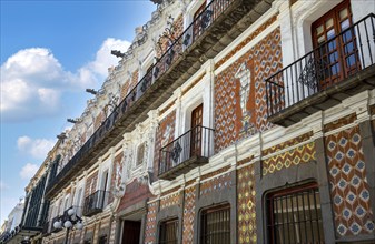 Colorful Puebla streets and colonial architecture in Zocalo historic city center