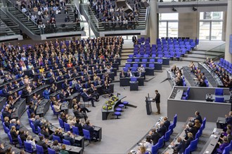 Volodymyr Zelensky (President of Ukraine) gives a speech at a special session of the German