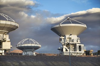 Radio telescope Array at ALMA