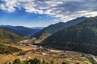 The Punakha Valley is famous for its Punakha Dzong which is one of the largest monestary in Asia