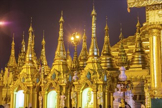 Shwedagon pagoda late at night