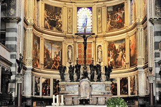 Interior view with altar area, Cathedral of Santa Maria Assunta, Pisa, Tuscany, Italy, Europe, The