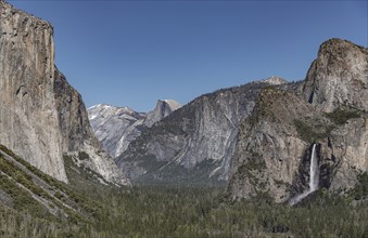 Tunnel View at Yosemite National Park, California, USA, North America