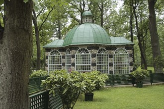 Garden house in the park of the Peterhof