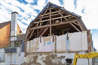 Old house to be demolished