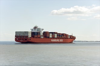 Group Hamburg Süd container vessel Santa Cruz. Group Hamburg Süd container vessel Santa Cruz