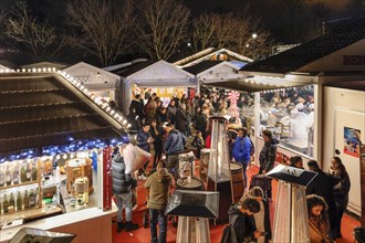 Christmas market at the Jardin de Tuileries, Paris, Ile de France, France, Paris, Ville de Paris,