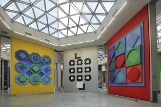 Exhibition at the Fondation Vasarely, Victor Vasarely, museum, modern, artwork, futurism, art
