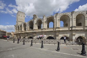 Amphithéâtre and people, pram, amphitheatre, amphitheatre, ancient, Roman, building, Arles,