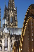 Evening atmosphere at Cologne Cathedral, Hohenzollern Bridge, Cologne, North Rhine-Westphalia,