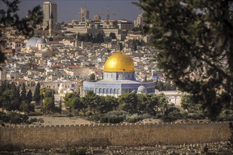 The dome of the Rock shines on the temple mount
