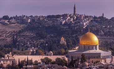 The dome of the Rock shines on the temple mount