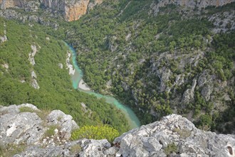 Gorges du Verdon, Verdon Gorge with mountain landscape, Verdon, river, gorge, cliffs, mountains,