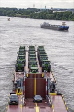 Rhine Ro-ro Service BV, vehicle freighter Dynamica, transports straight tractors, tractors, cargo