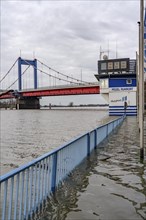 High water on the Rhine near Duisburg, river gauge house, Rhine gauge, Friedrich-Ebert-Bridge,