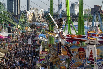 The Rhine Fair in Düsseldorf, in the Rhine meadows in the Oberkassel district, on the Rhine, North