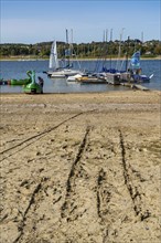 Lake Möhne, reservoir in the northern Sauerland, jetties on the southern shore, extremely low water