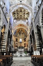 Interior, Cathedral of Santa Maria Assunta, Pisa, Tuscany, Italy, Europe, Magnificent cathedral