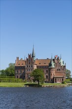 Egeskov moated castle, KvÃ¦rndrup near Svenborg, Svendburg, architecture, round corner towers,