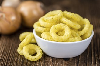 Onion Rings snack (detailed close-up shot, selective focus)