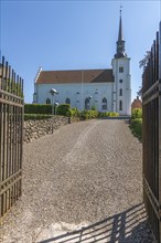 Brahetrolleborg Church and Castle, Faborg, Faaborg, Tor tor and path to the church, Fyn, Fyn